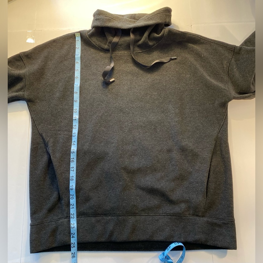 Lululemon Women’s Fleece Pullover size 12  Black - Picture 3 of 5